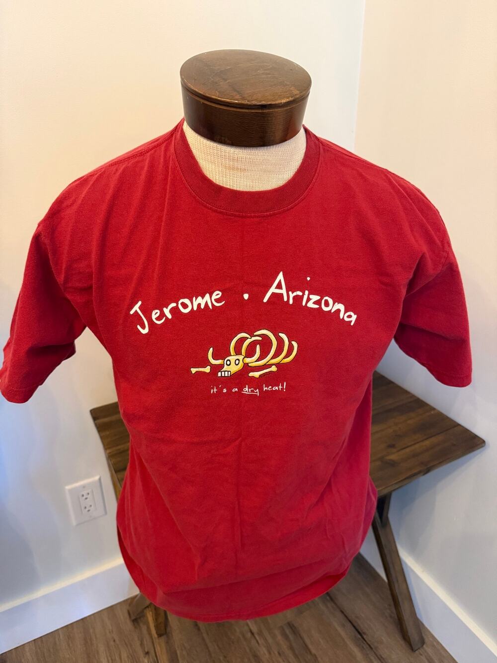 Jerome Arizona It’s a Dry Heat Red Men’s Shirt Size Large